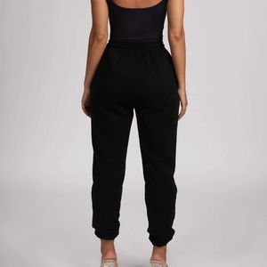 Meshki loopback jogger NWOT